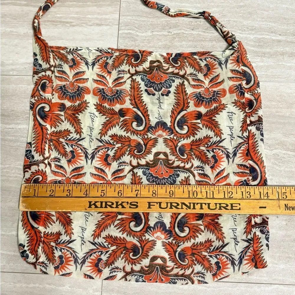 Free People Paisley Linen Orange Navy Blue Lightweight Hobo Slouch Bag Boho